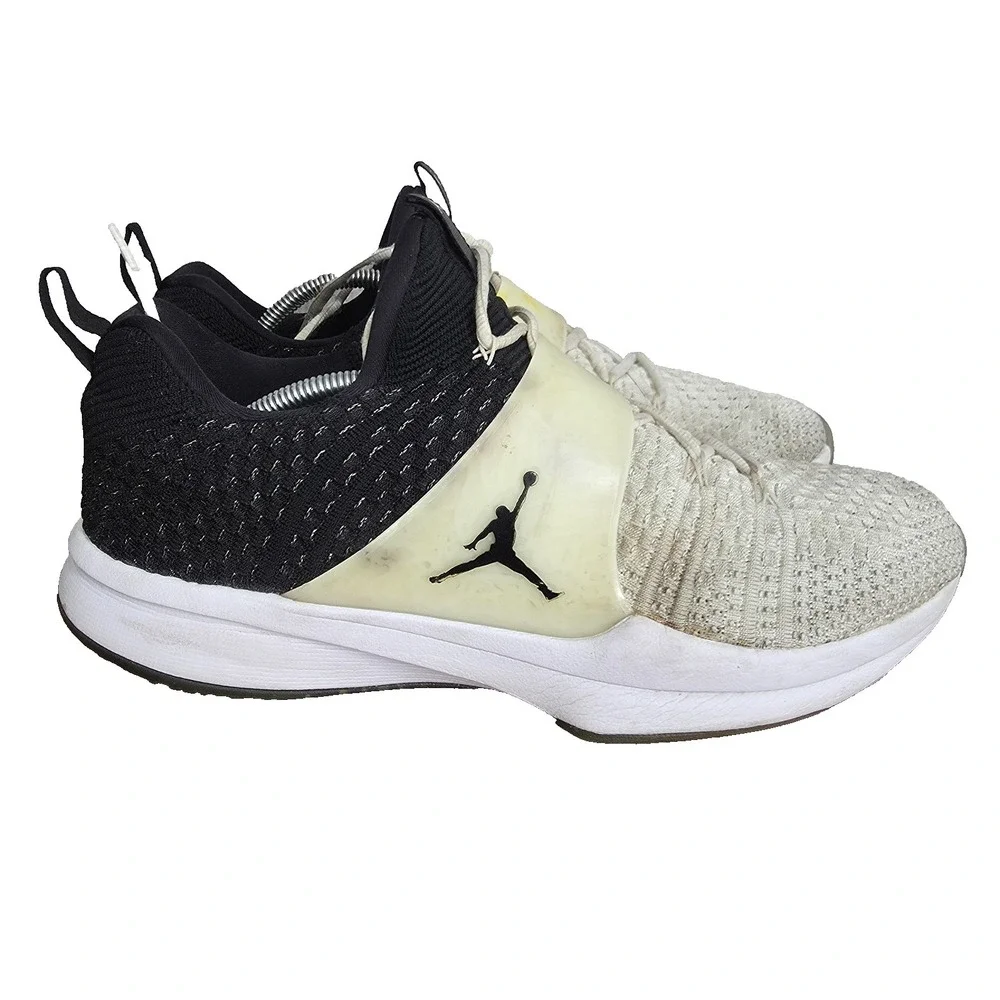 Jordan Trainer 2 Flyknit Sneakers Mens 13 Black White Casual Trainers 921210-110